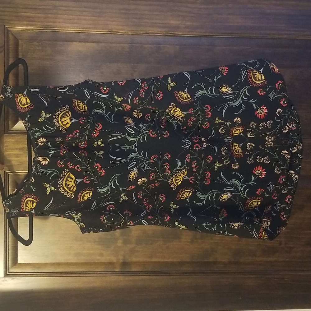 Cabi sleeveless floral top